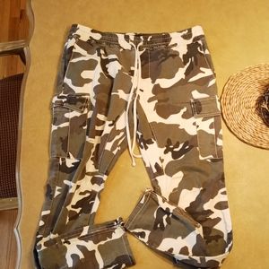 Camo pacsun joggers